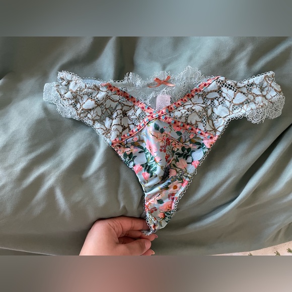 Victoria's Secret Intimates & Sleepwear Vintage Victoria Secret